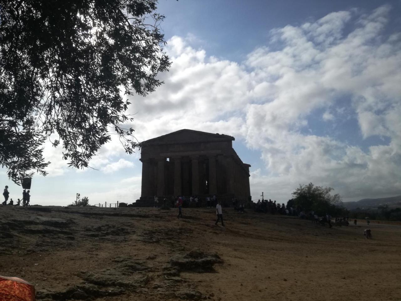 Locazione Turistica Domus Re Bed & Breakfast Agrigento Ngoại thất bức ảnh